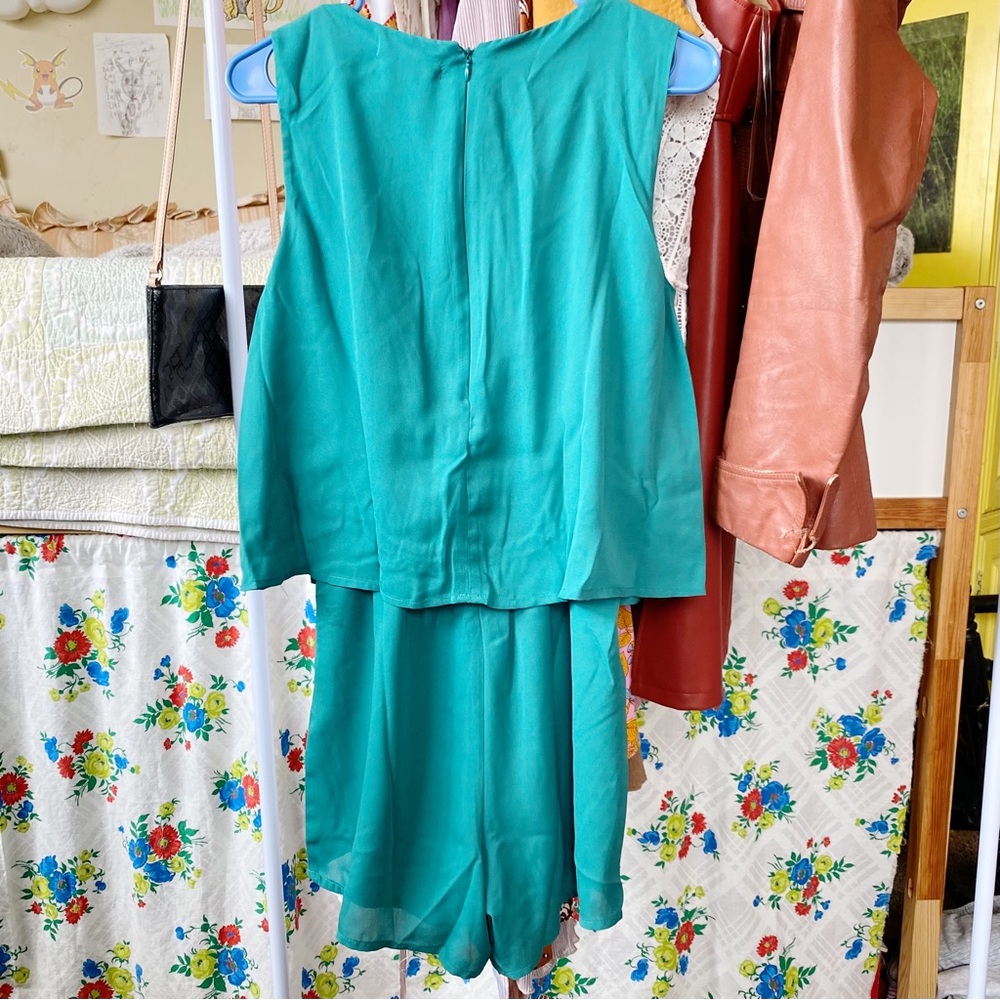 NWT Gibson X Living in Yellow Dahlia tank overlay romper in green - Picture 5 of 12